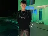 ScottRosses pussy shows