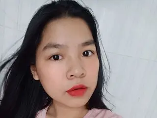EllaThuHa webcam pics