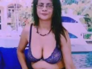 KirtiRose cam cam