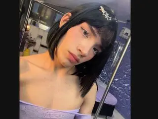 IsaacCollins shows photos